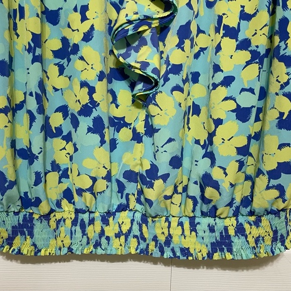 Lane Bryant Ruffled Green and Blue sleeveless Blouse with Peter Pan collar - Picture 3 of 8